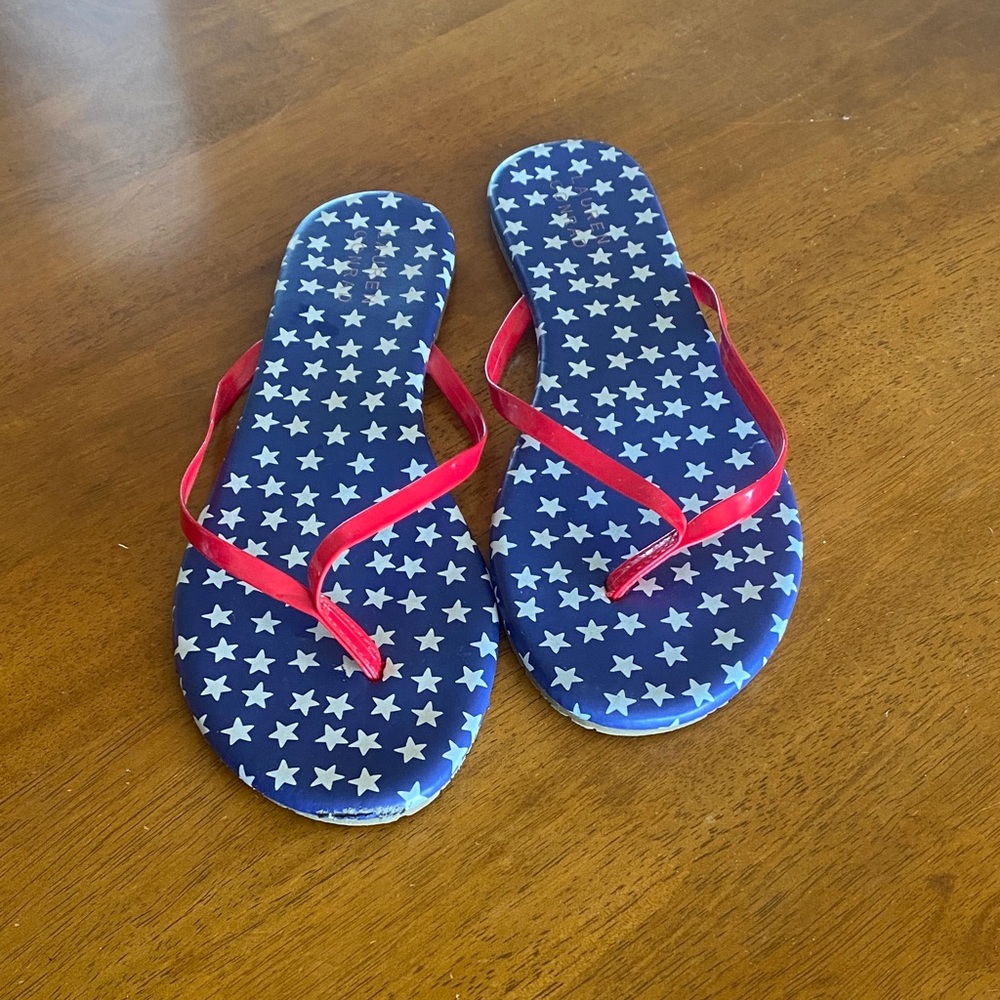 LC Lauren Conrad Blue Star Pattern Sandals